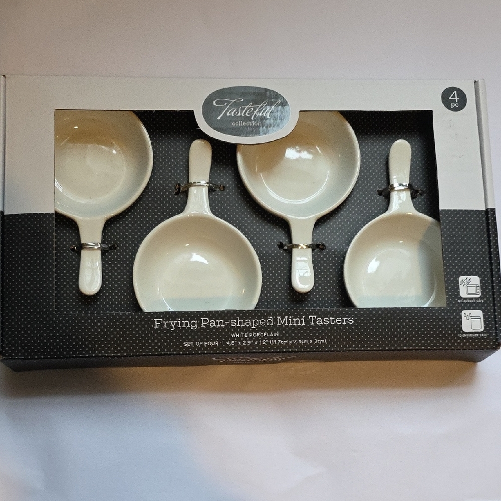 Porecelain Mini Tasters Set NWT